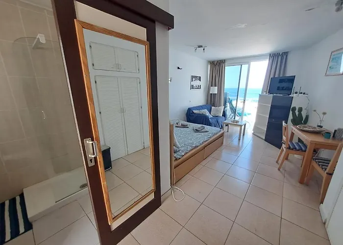 Comfortable Lucy 706 With Amazing Sea-view Puerto del Carmen (Lanzarote)